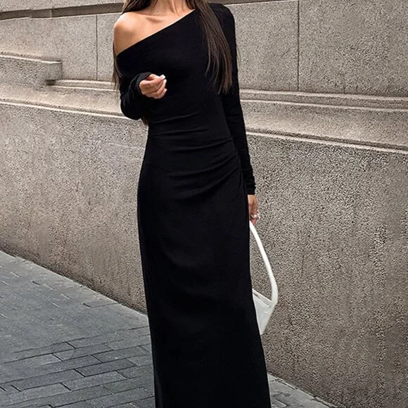 Commense Off-Shoulder Ribbed Long-Sleeve Knit Maxi Dress - NWT - Picture 4 of 7